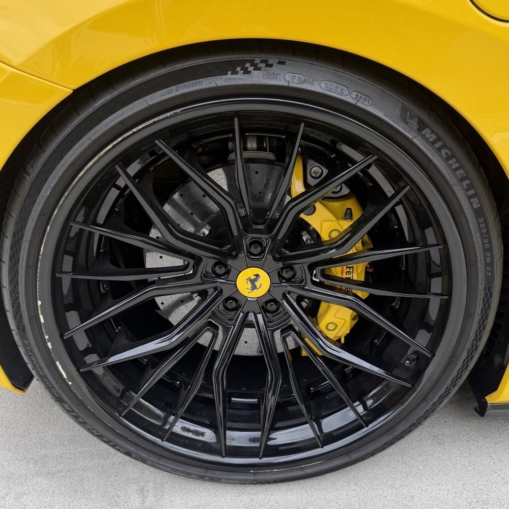 Ferrari wheel before repair