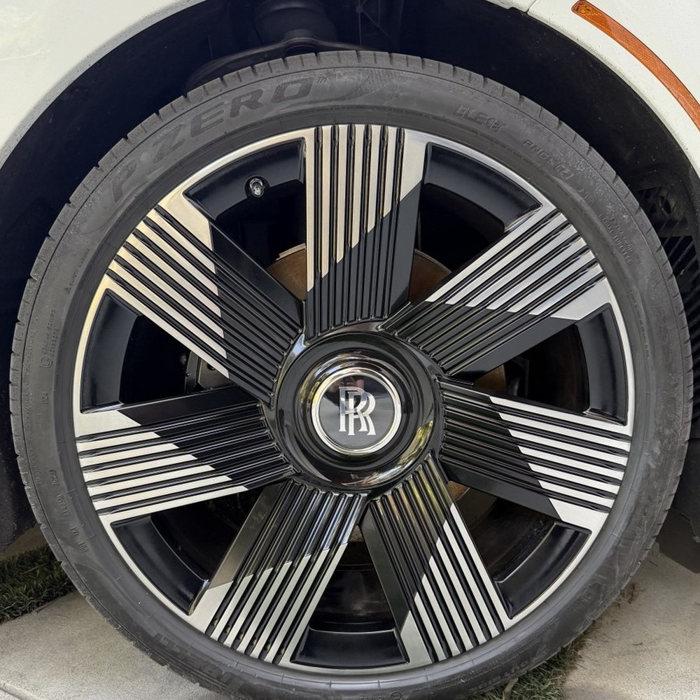 Rolls-Royce wheel after repair