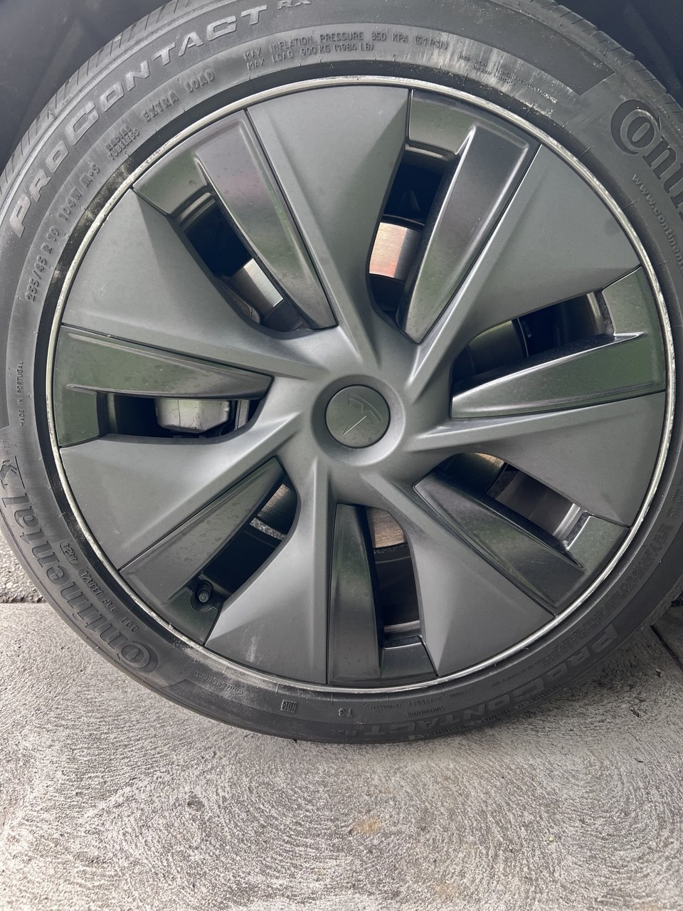 Tesla matte dark wheel